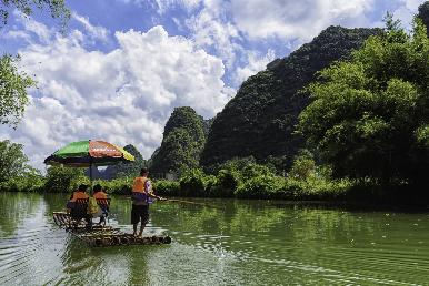 遇龍河竹筏漂流相關(guān)旅游線路