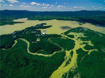 景點：鏡泊湖